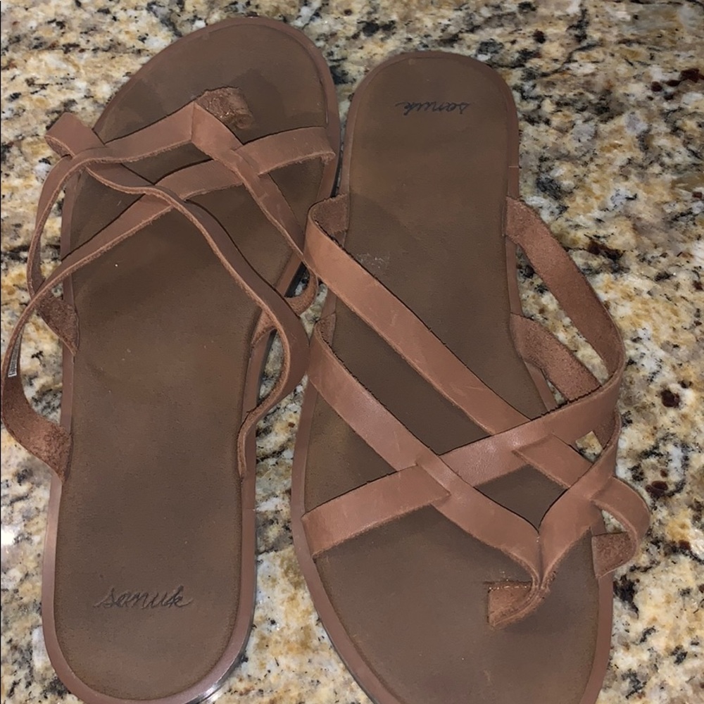Sanuk flip flops